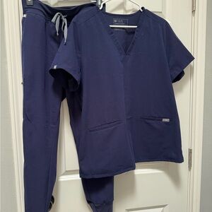 Navy blue figs scrub set